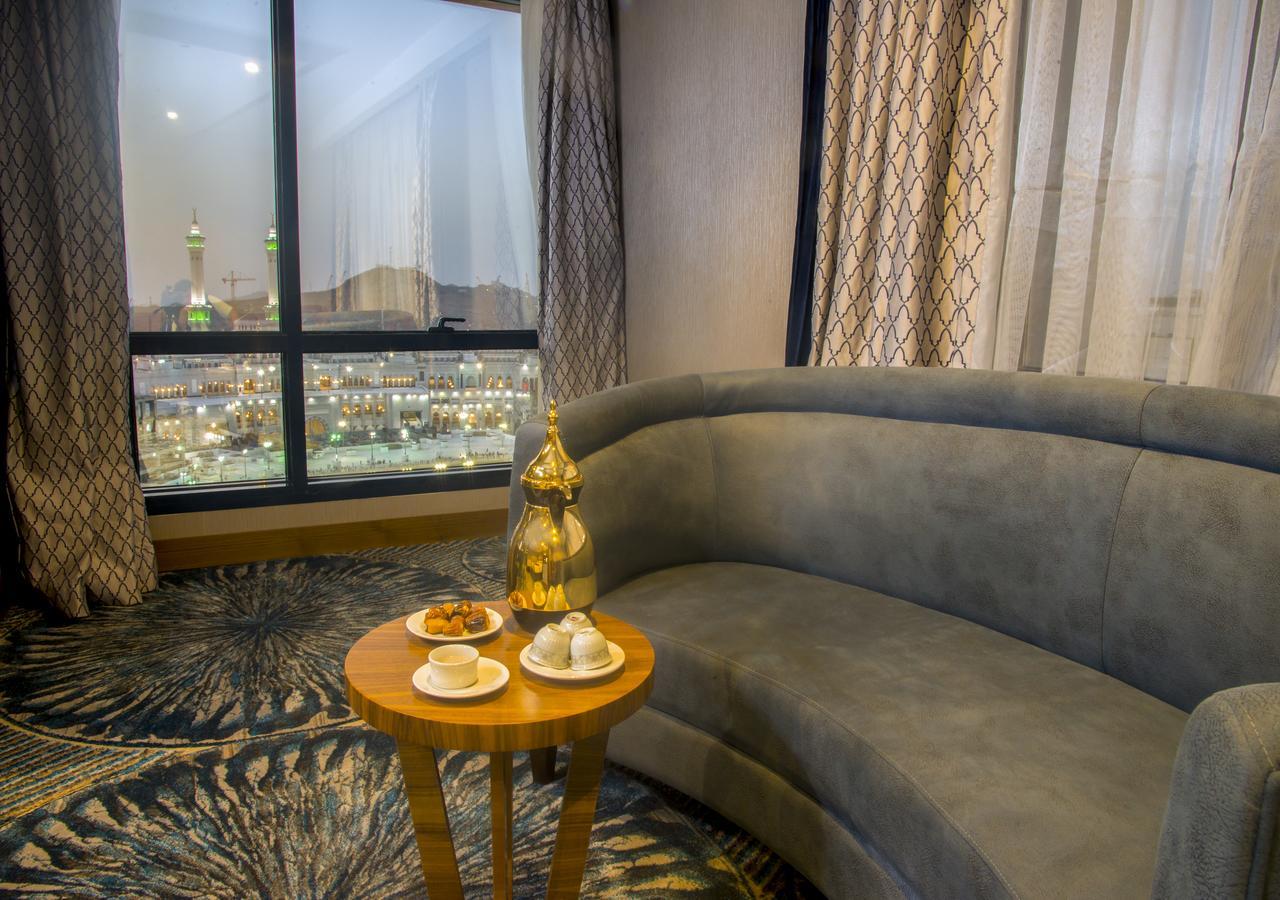Al Safwah Orchid Hotel Mekka Zewnętrze zdjęcie A view of the Grand Mosque from the hotel