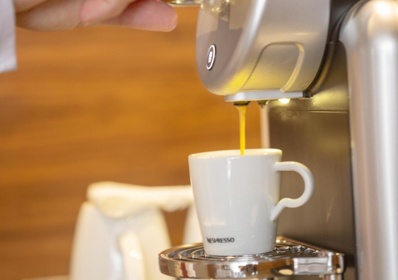 Al Safwah Orchid Hotel Mekka Zewnętrze zdjęcie A Nespresso machine
